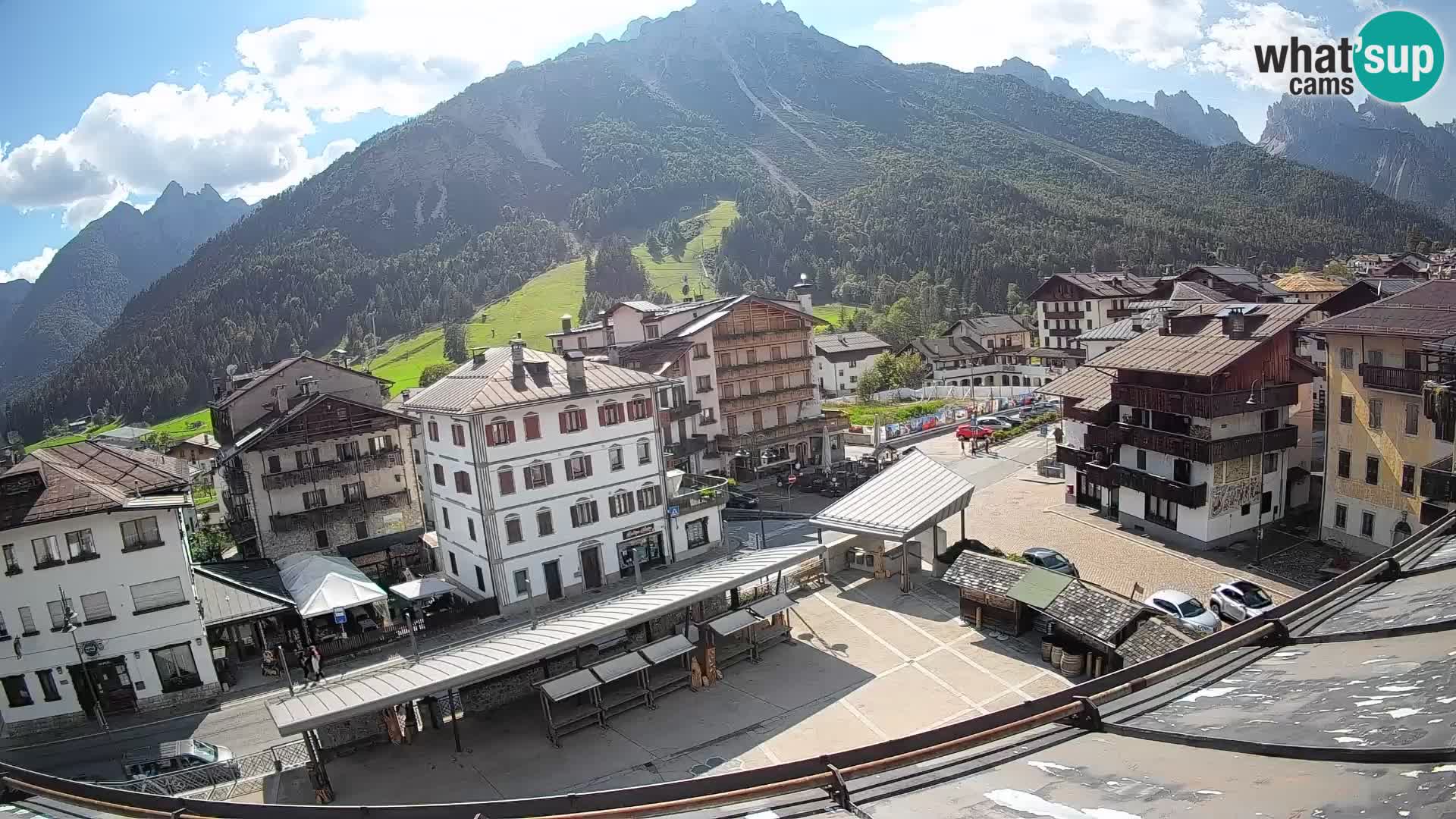 Hauptplatz von Forni di Sopra