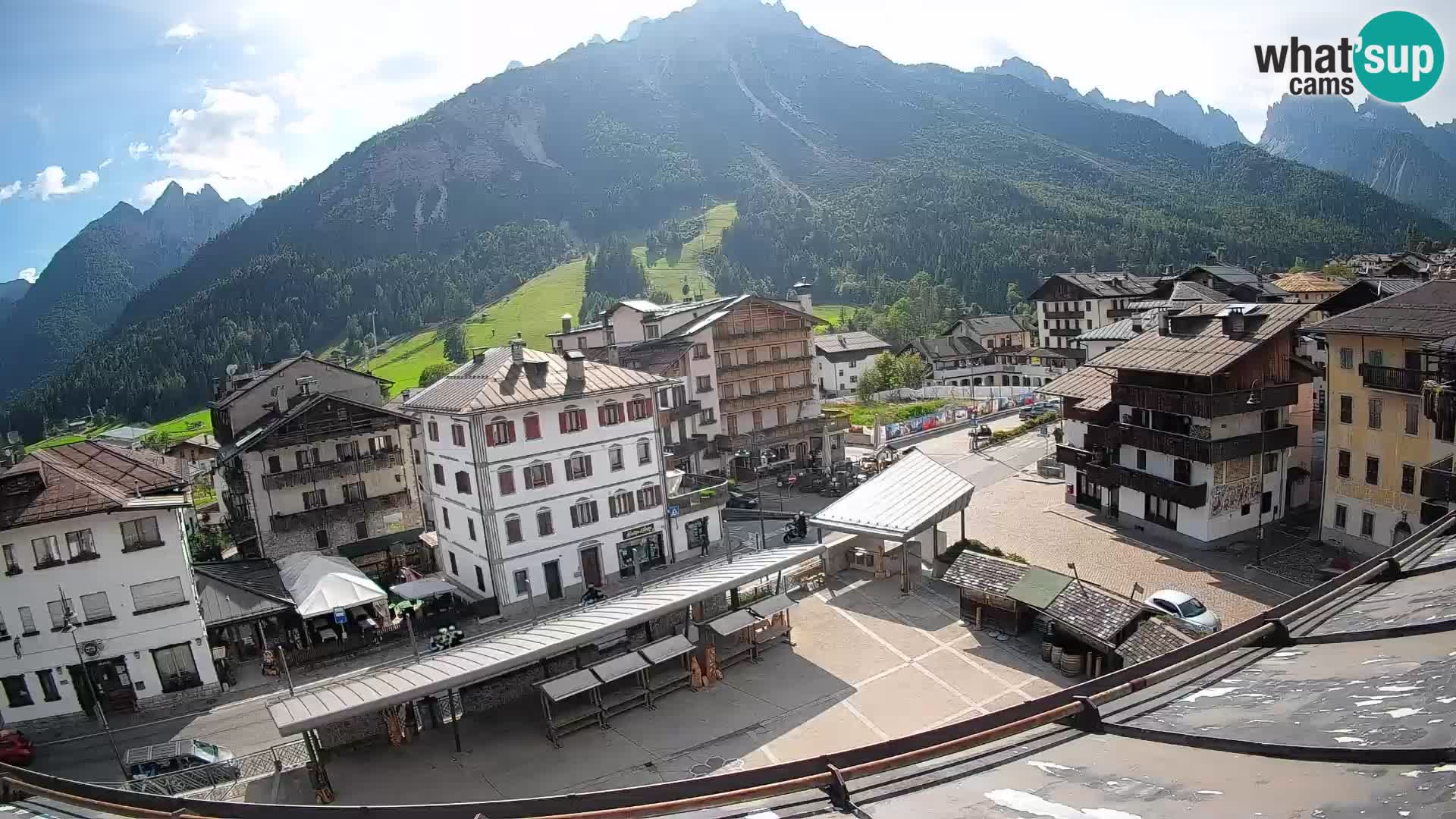 Hauptplatz von Forni di Sopra