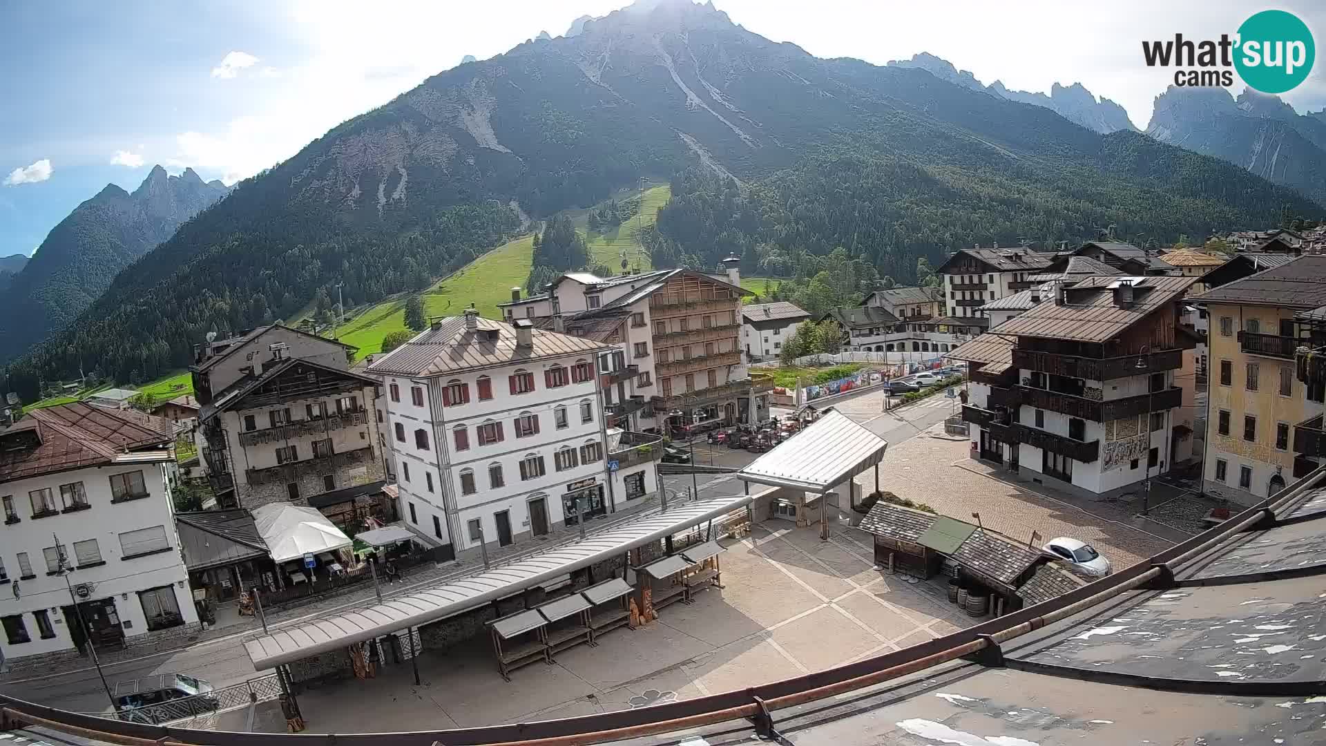 Hauptplatz von Forni di Sopra