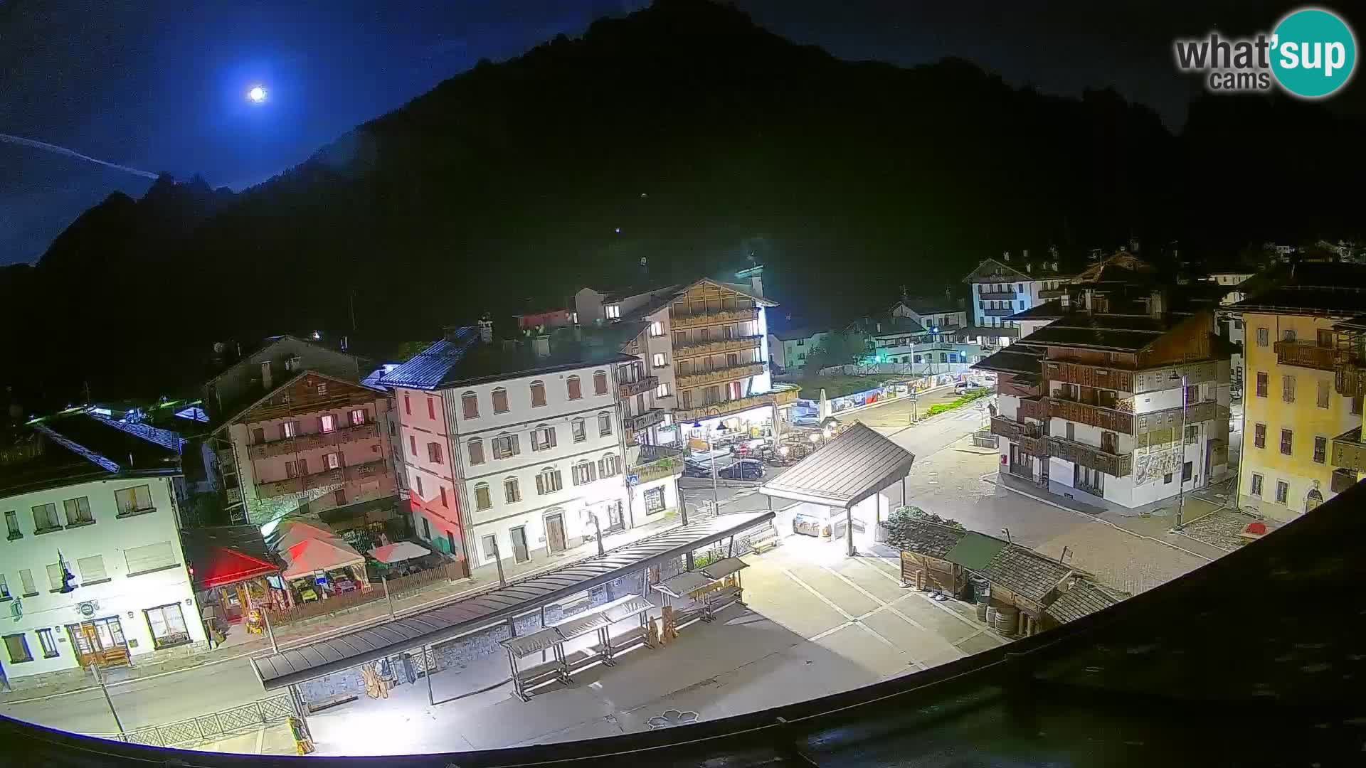 Hauptplatz von Forni di Sopra