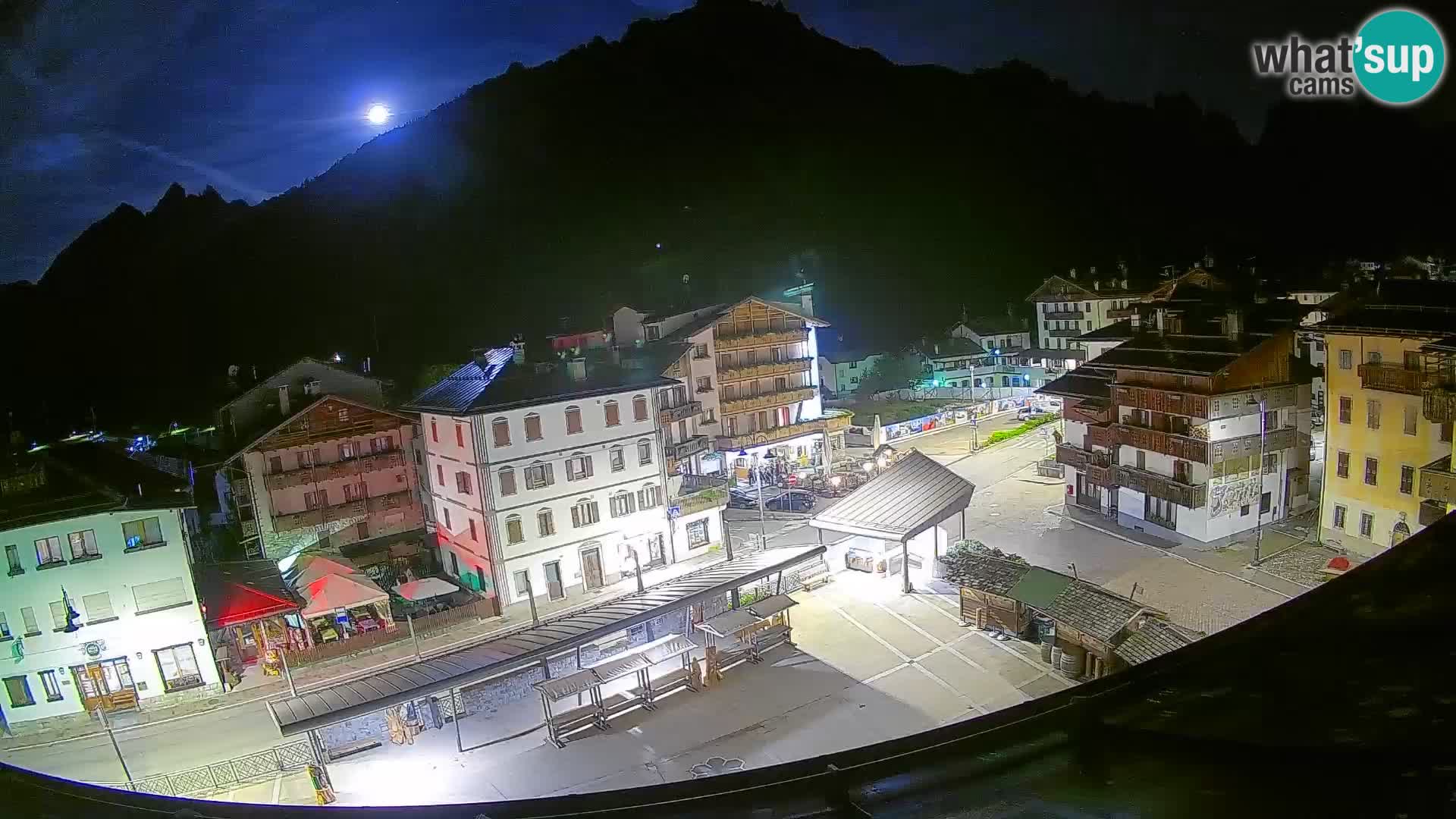 Hauptplatz von Forni di Sopra