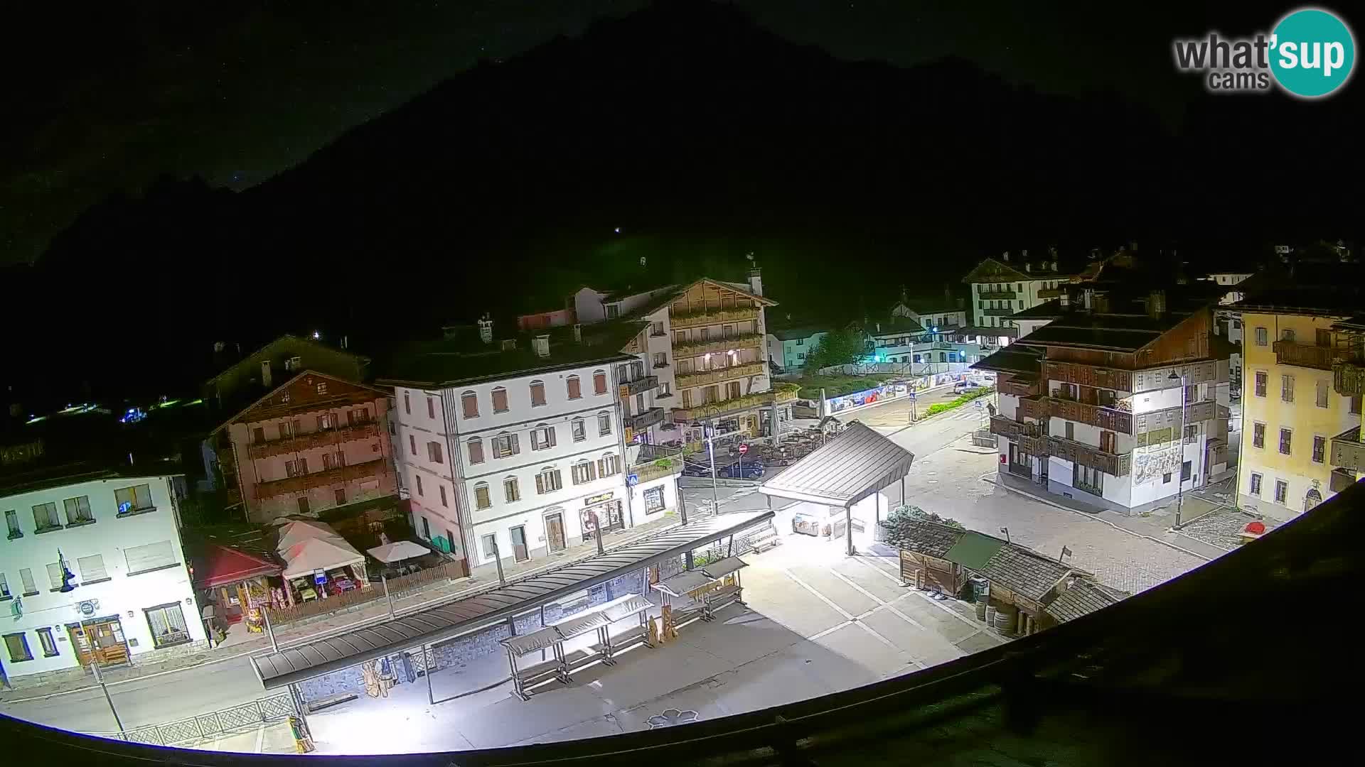 Hauptplatz von Forni di Sopra