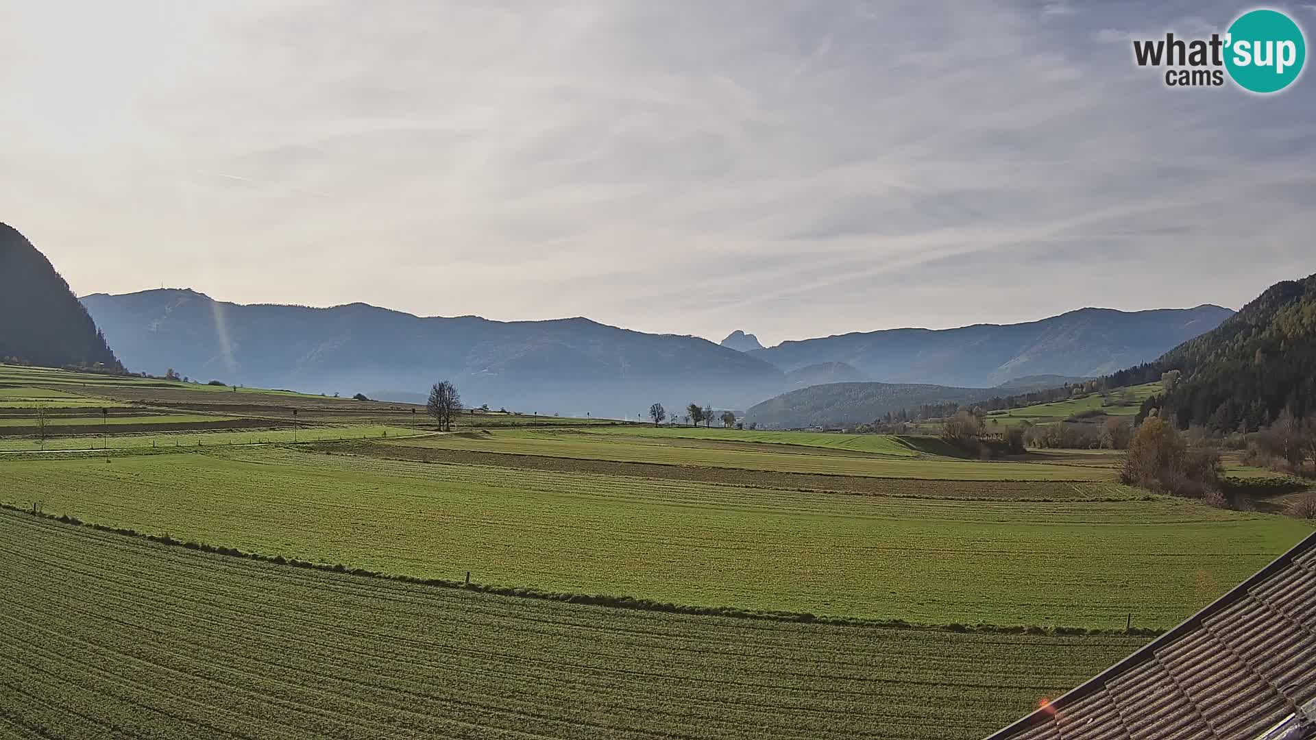 Gais | Vista desde la finca Winklerhof hacia Plan de Corones y los Dolomitas