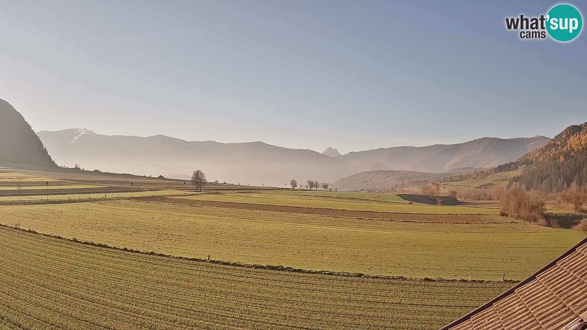 Gais | Vista desde la finca Winklerhof hacia Plan de Corones y los Dolomitas