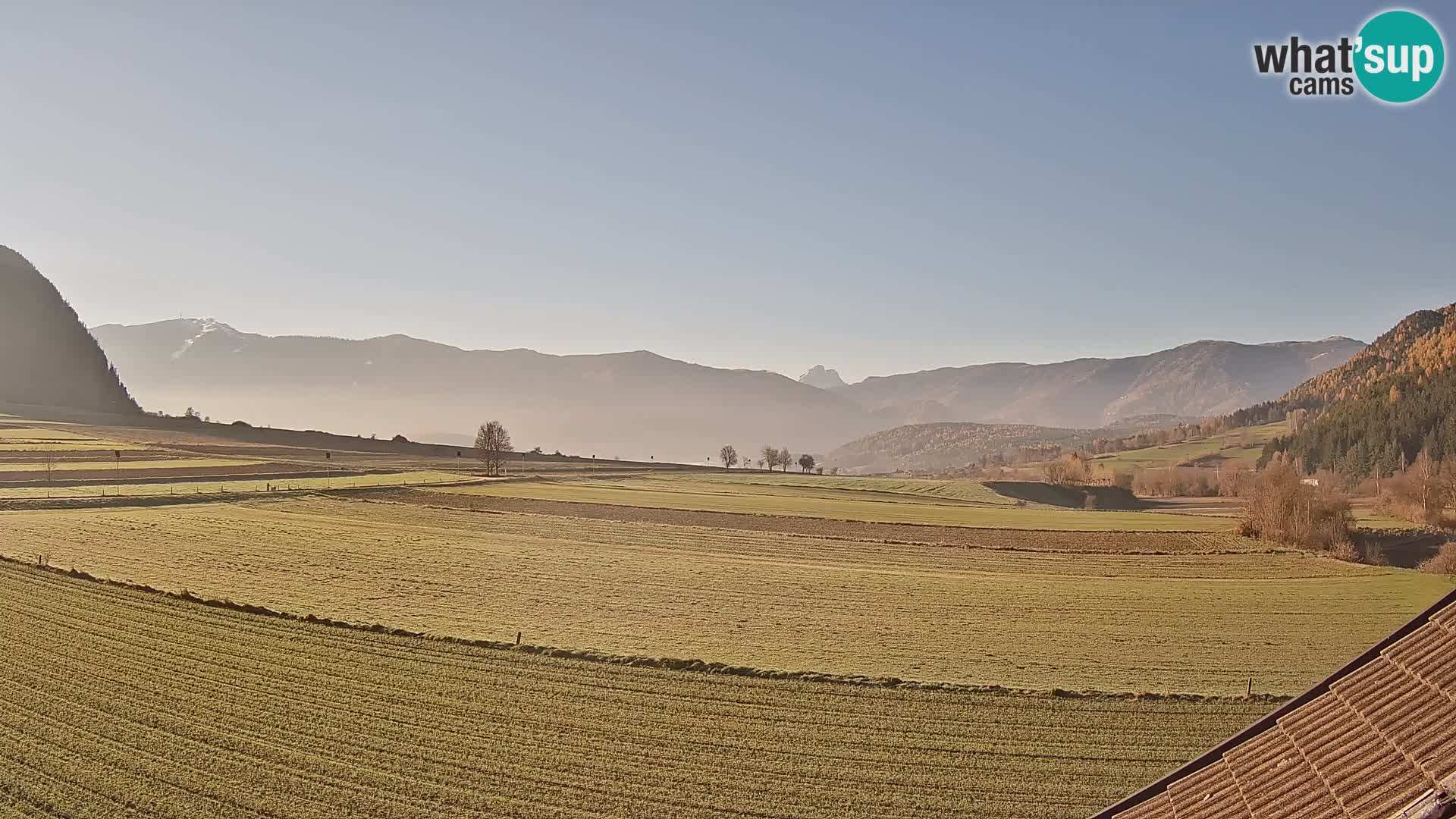 Gais | Vista desde la finca Winklerhof hacia Plan de Corones y los Dolomitas