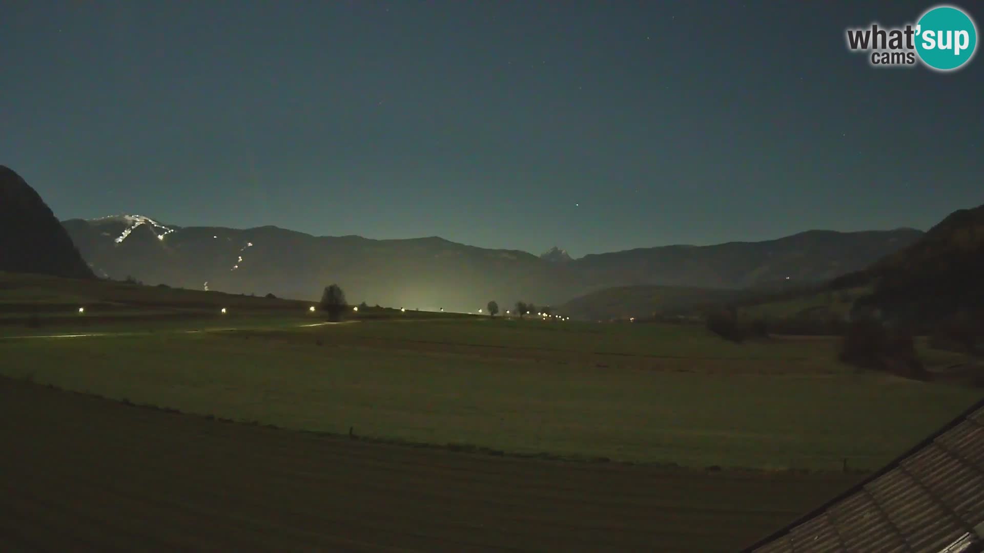 Gais | Vista dall’agriturismo Winklerhof verso Plan de Corones e le Dolomiti