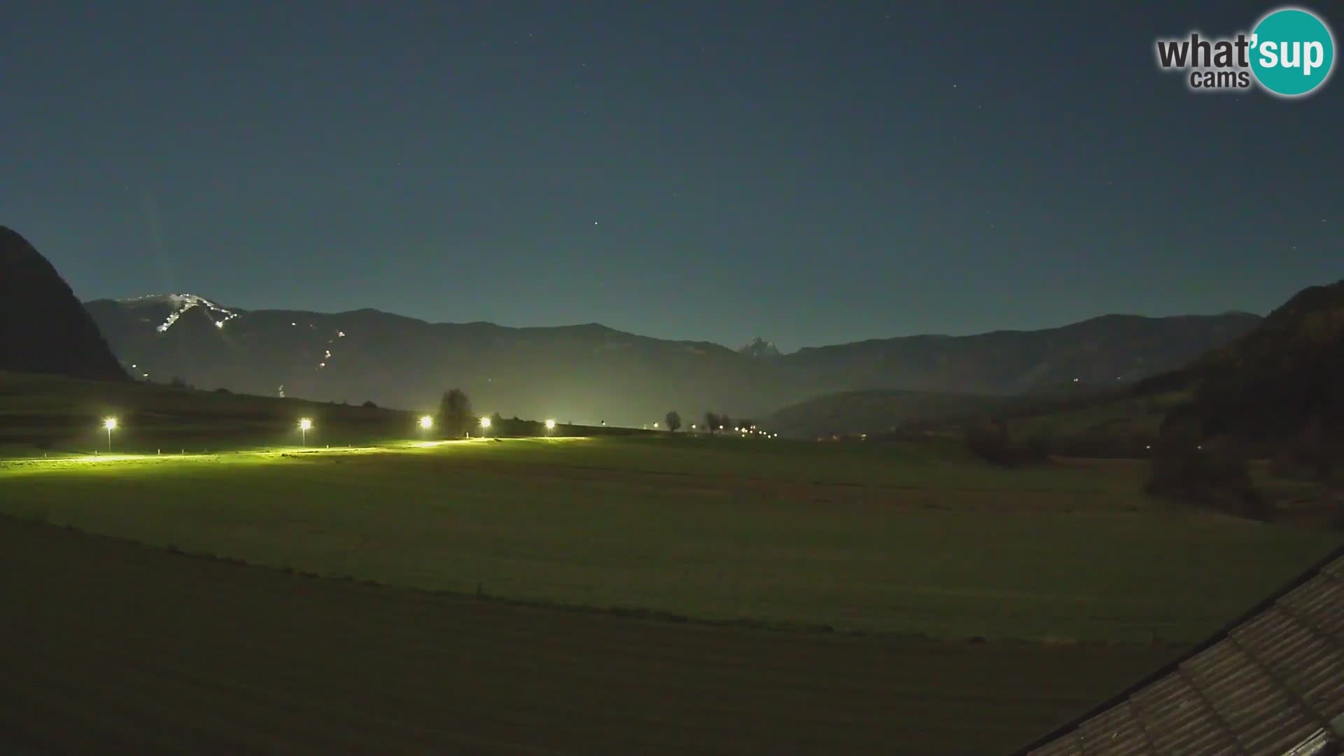 Gais | Vista dall’agriturismo Winklerhof verso Plan de Corones e le Dolomiti