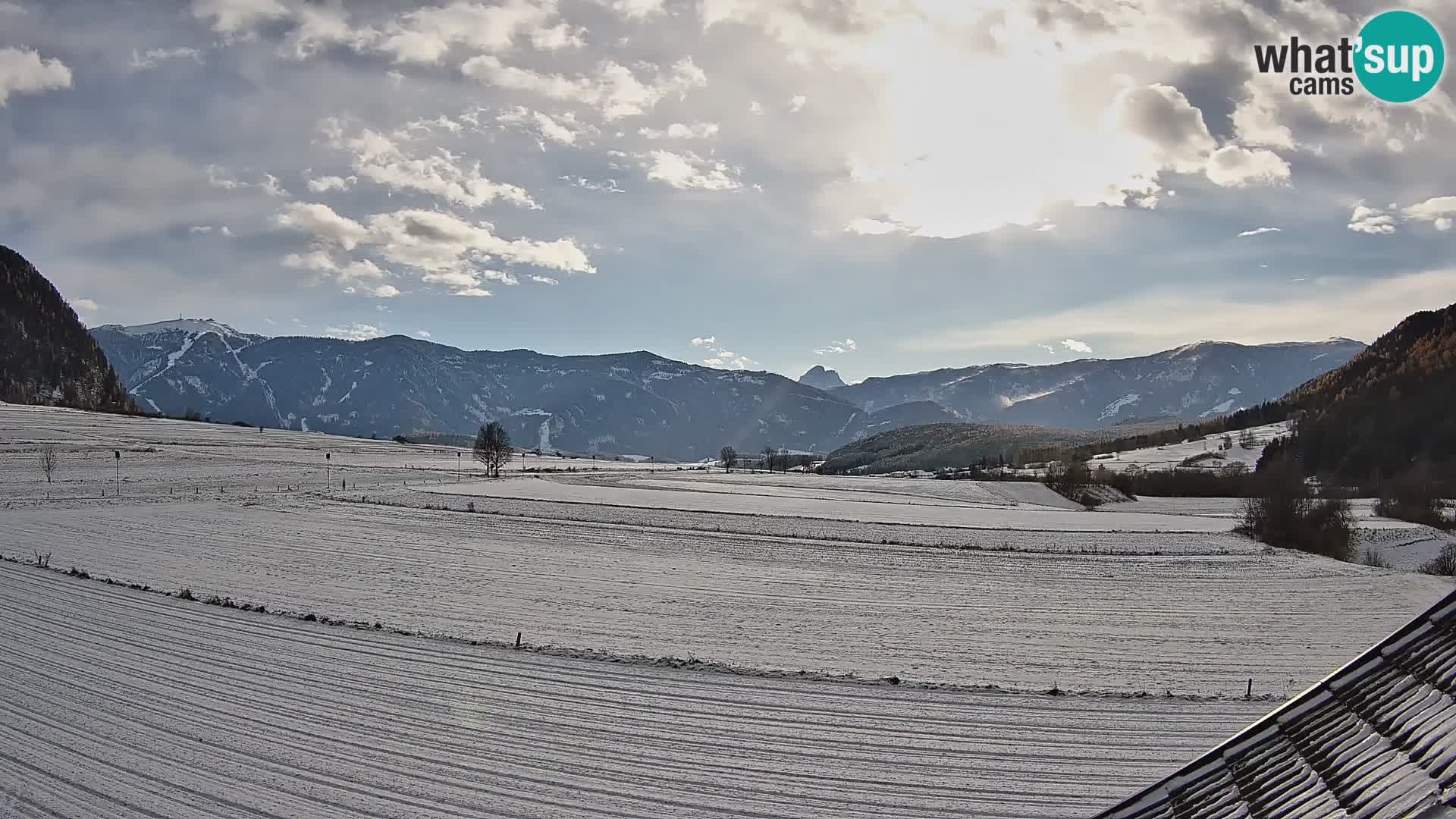 Gais | Blick vom Vintage Farm Winklerhof auf Kronplatz und Dolomiten