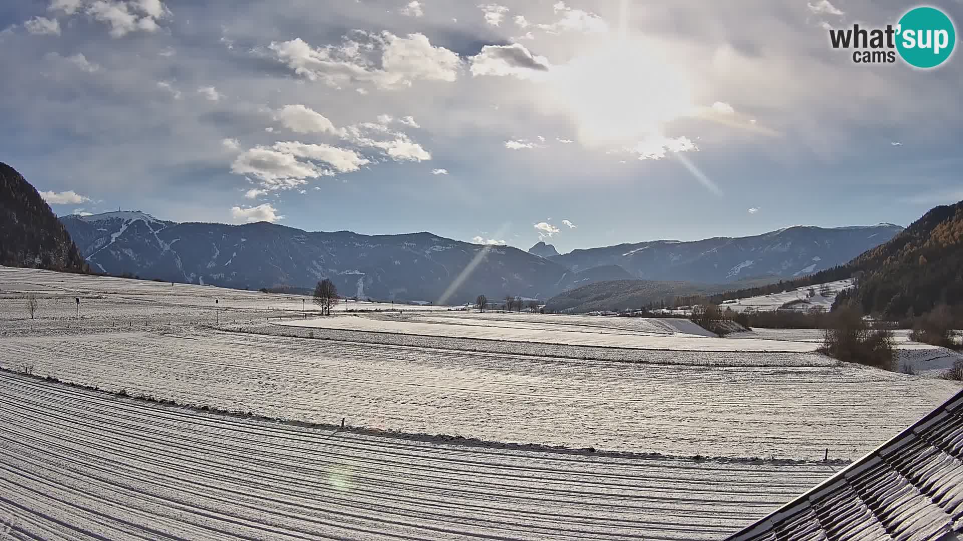 Gais | Vista desde la finca Winklerhof hacia Plan de Corones y los Dolomitas