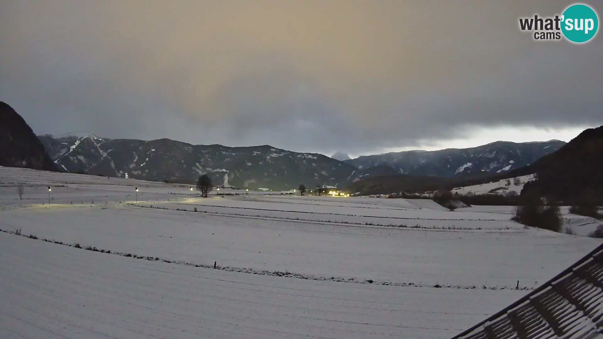 Gais | Vista desde la finca Winklerhof hacia Plan de Corones y los Dolomitas