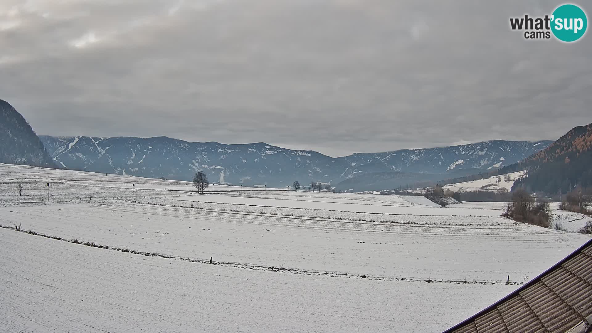 Gais | Vista dall’agriturismo Winklerhof verso Plan de Corones e le Dolomiti