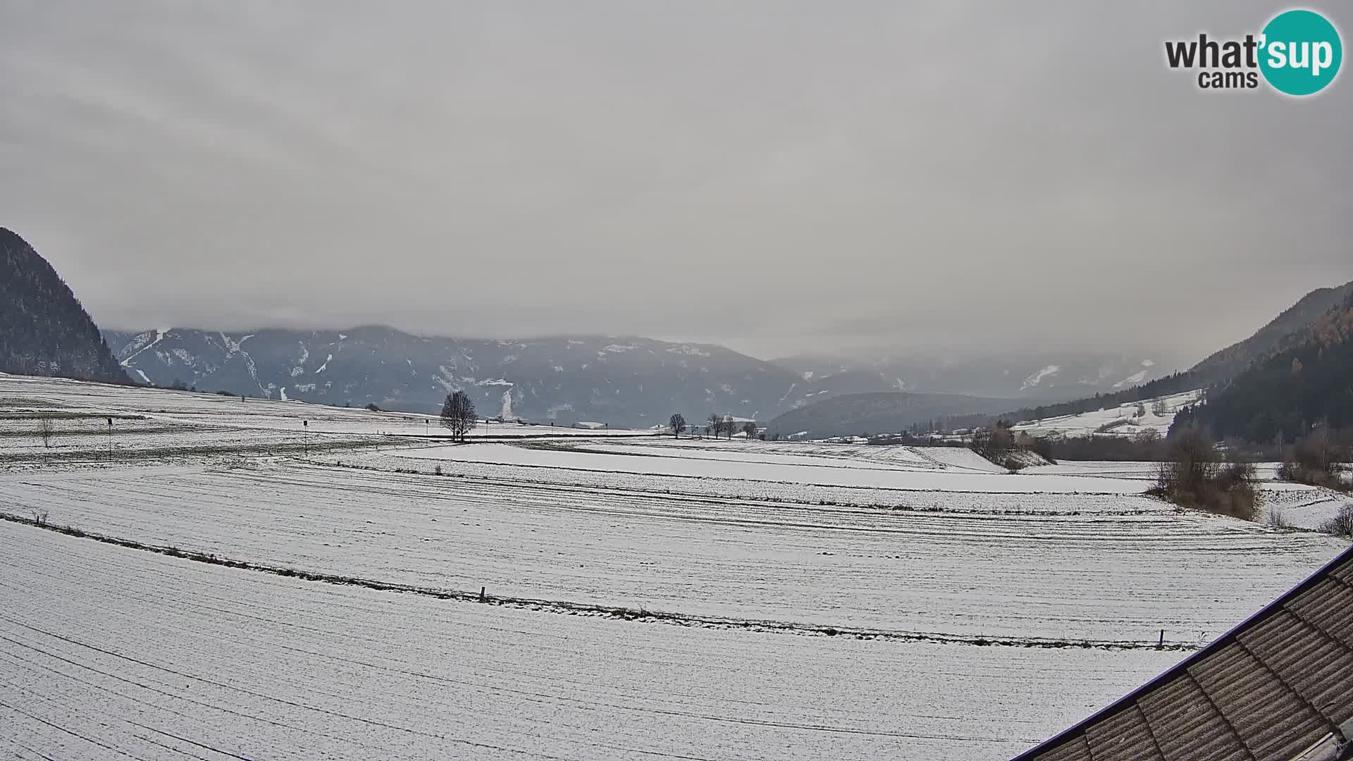 Gais | Vista dall’agriturismo Winklerhof verso Plan de Corones e le Dolomiti