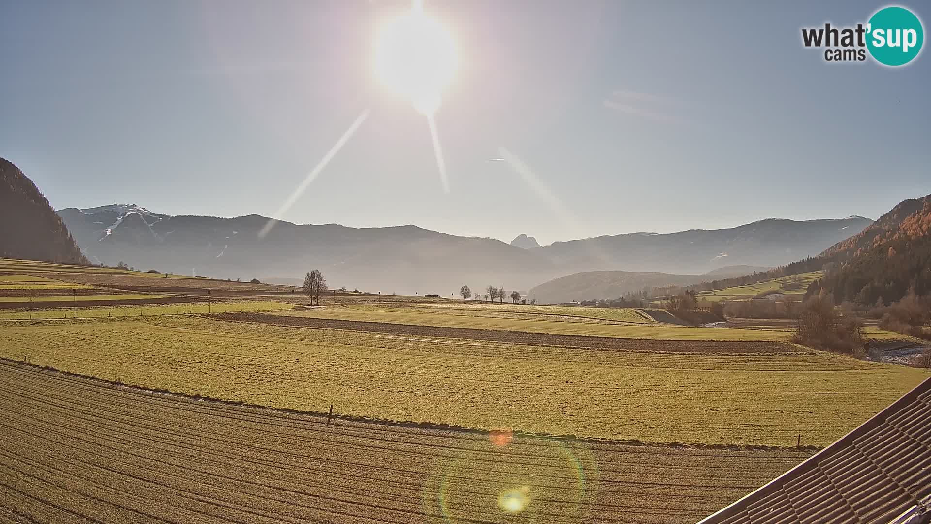 Gais | Vista desde la finca Winklerhof hacia Plan de Corones y los Dolomitas