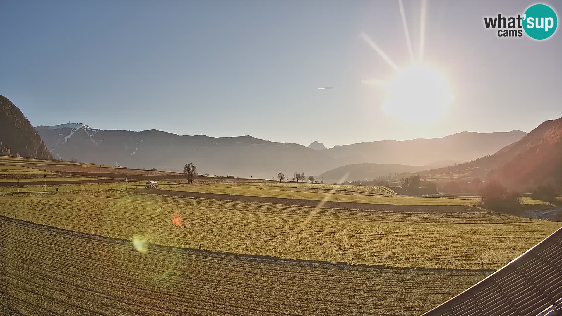 Gais | Blick vom Vintage Farm Winklerhof auf Kronplatz und Dolomiten