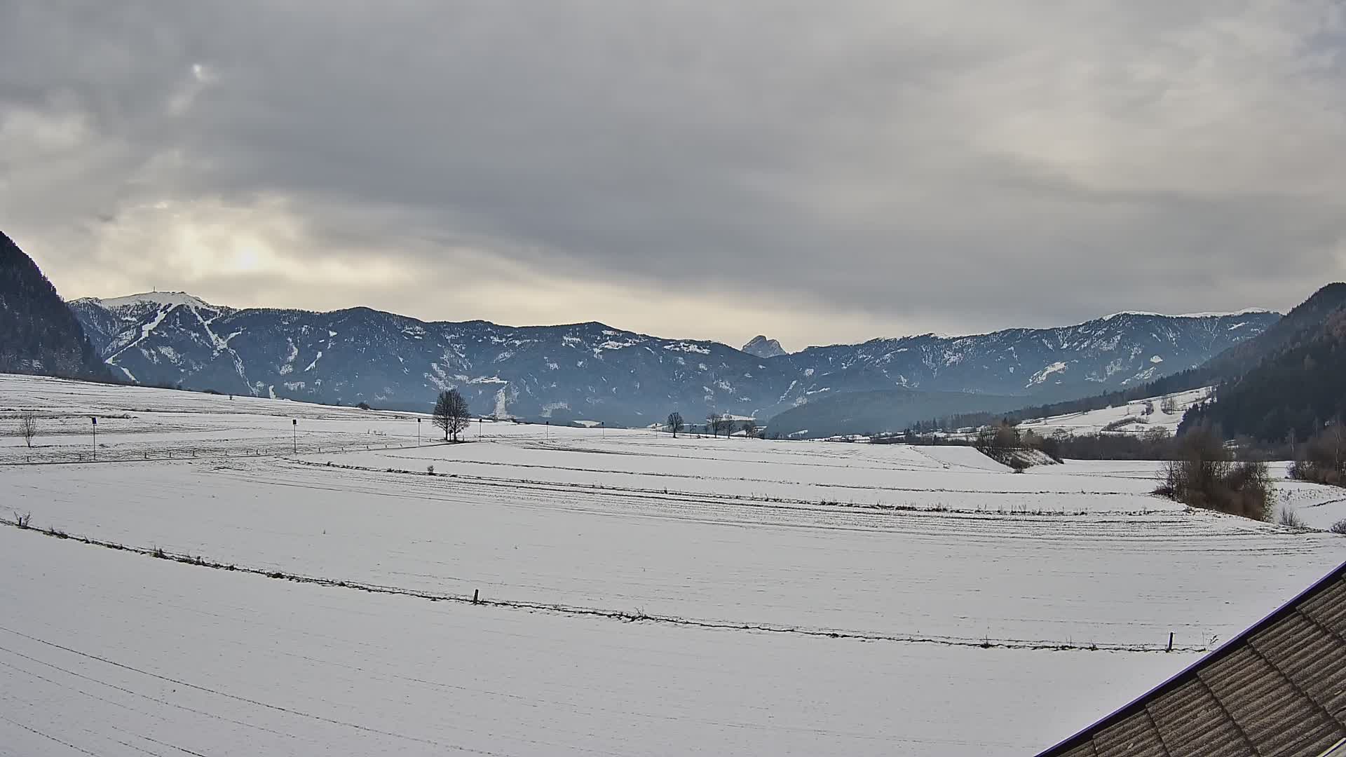 Gais | Vista desde la finca Winklerhof hacia Plan de Corones y los Dolomitas