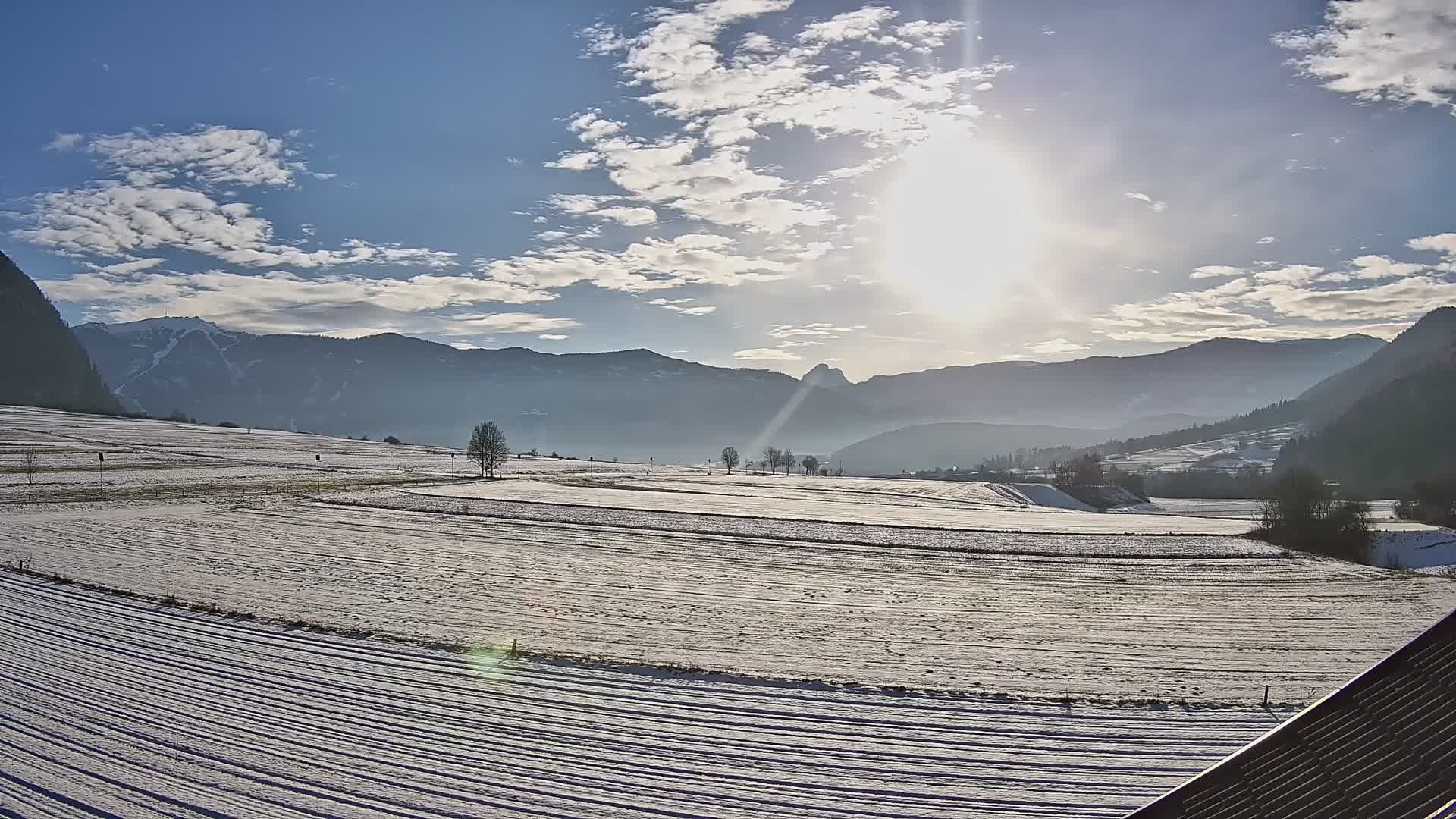 Gais | Vista dall’agriturismo Winklerhof verso Plan de Corones e le Dolomiti