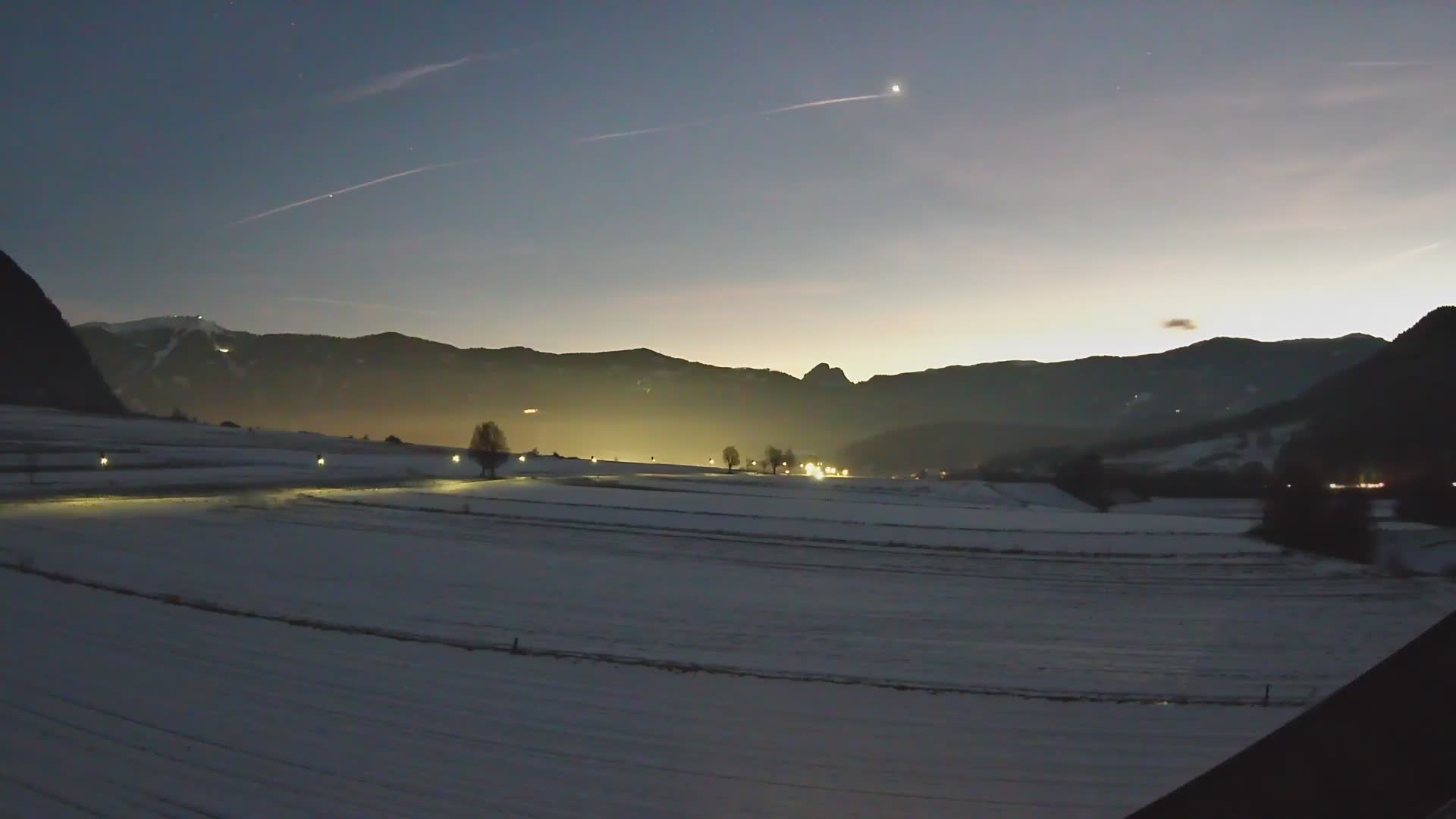 Gais | Vista dall’agriturismo Winklerhof verso Plan de Corones e le Dolomiti