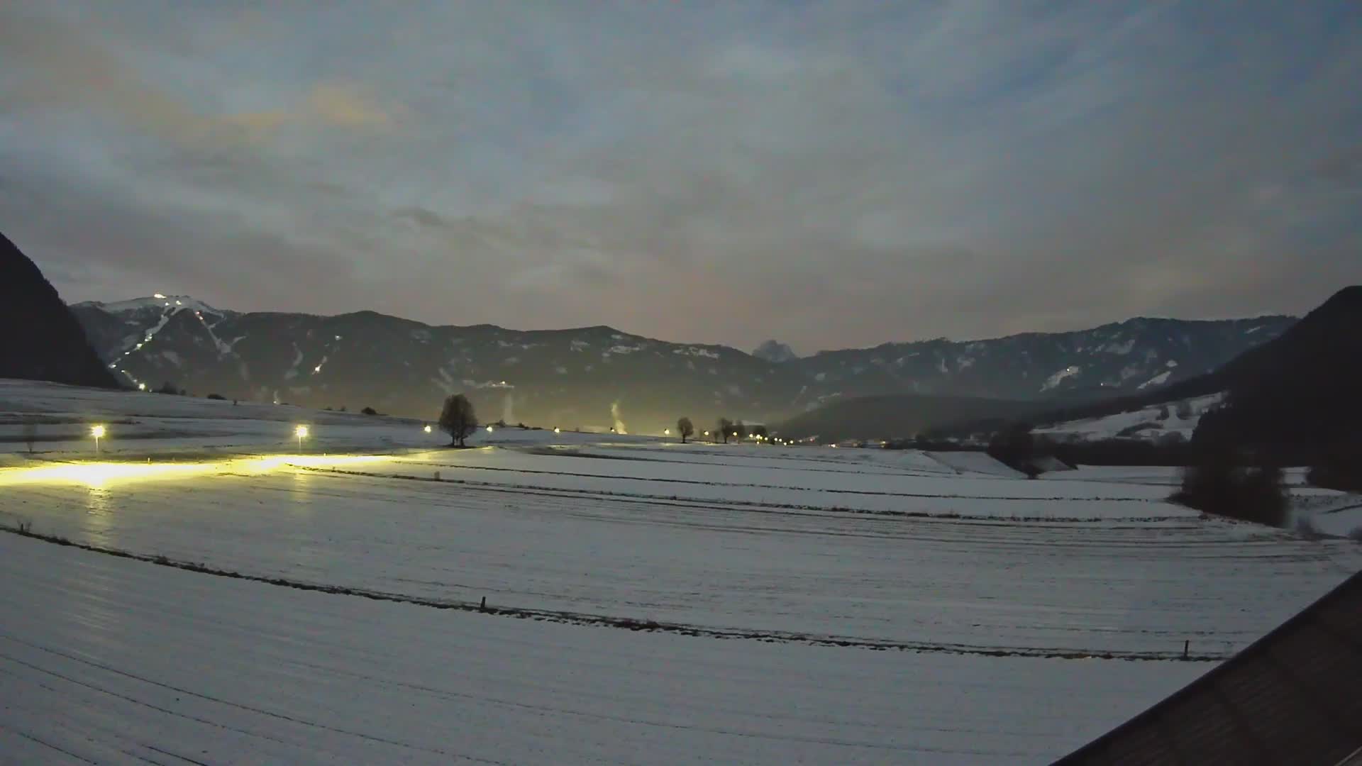 Gais | Blick vom Vintage Farm Winklerhof auf Kronplatz und Dolomiten