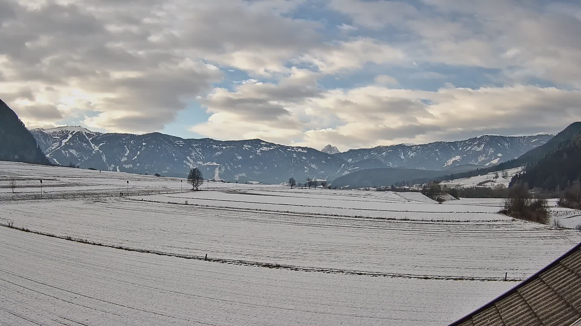 Gais | Blick vom Vintage Farm Winklerhof auf Kronplatz und Dolomiten