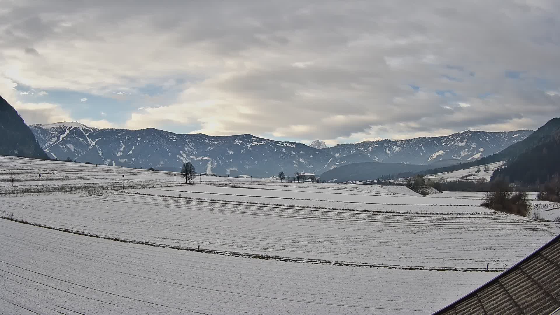 Gais | Blick vom Vintage Farm Winklerhof auf Kronplatz und Dolomiten