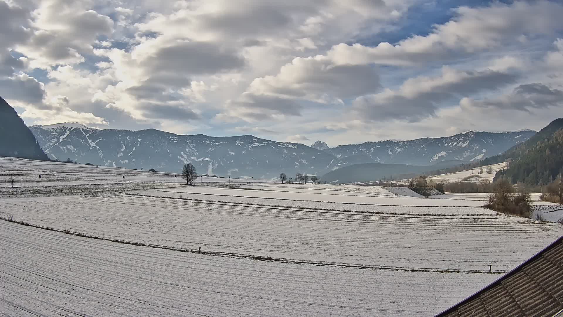 Gais | Blick vom Vintage Farm Winklerhof auf Kronplatz und Dolomiten