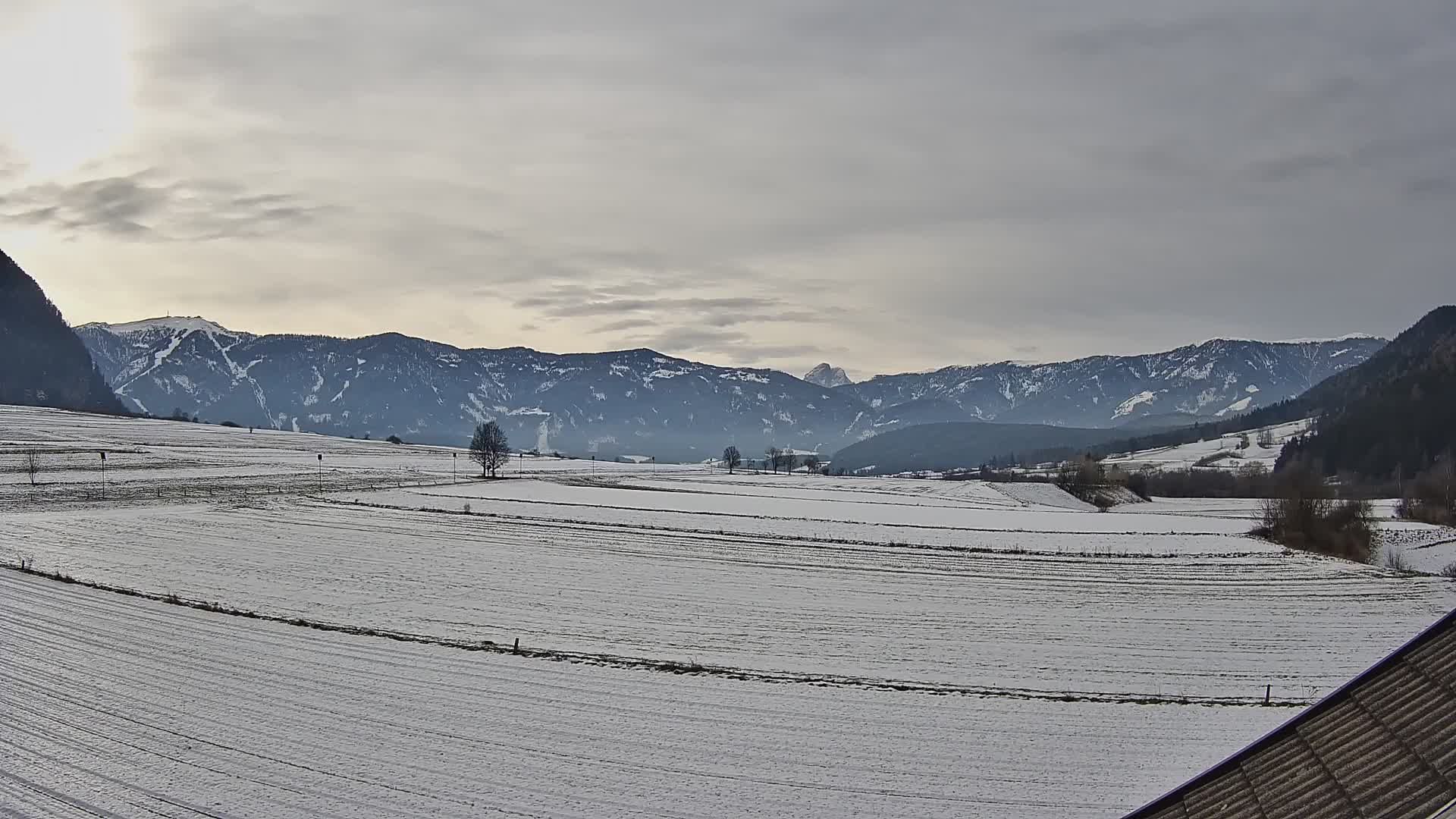 Gais | Vista desde la finca Winklerhof hacia Plan de Corones y los Dolomitas