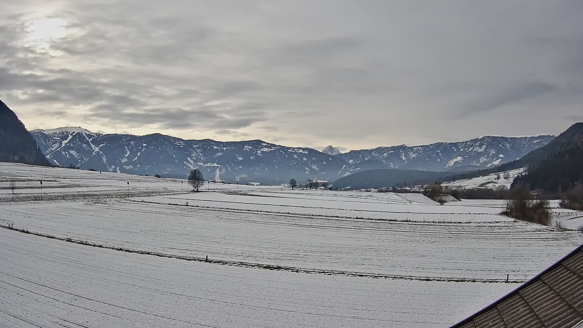 Gais | Blick vom Vintage Farm Winklerhof auf Kronplatz und Dolomiten