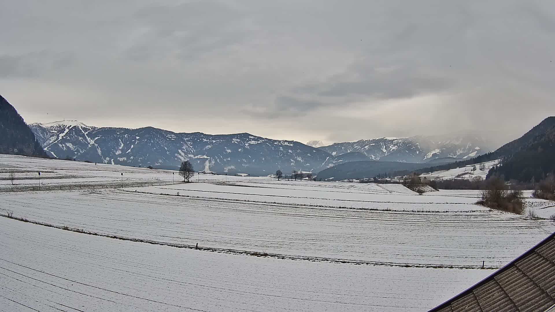 Gais | Blick vom Vintage Farm Winklerhof auf Kronplatz und Dolomiten