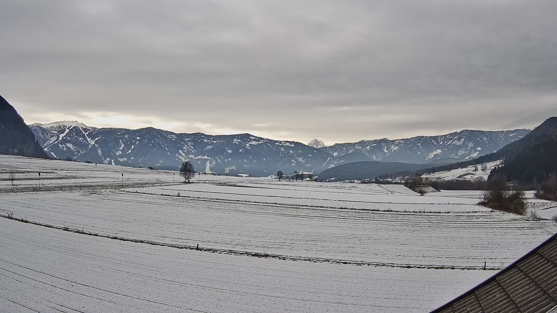 Gais | Blick vom Vintage Farm Winklerhof auf Kronplatz und Dolomiten