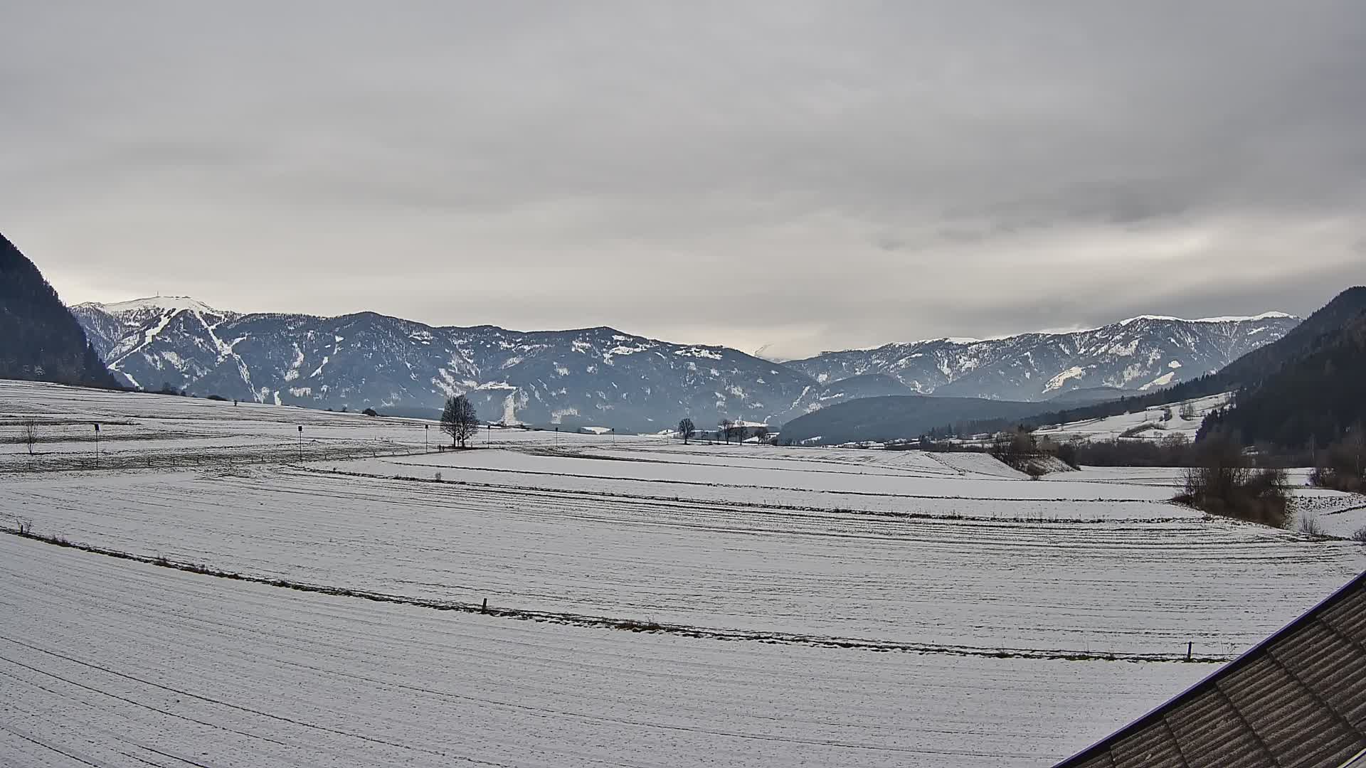 Gais | Vista desde la finca Winklerhof hacia Plan de Corones y los Dolomitas