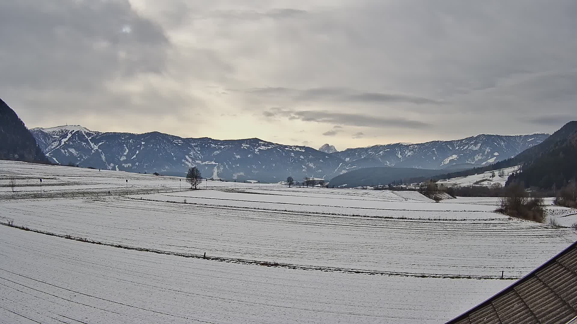 Gais | Vista desde la finca Winklerhof hacia Plan de Corones y los Dolomitas