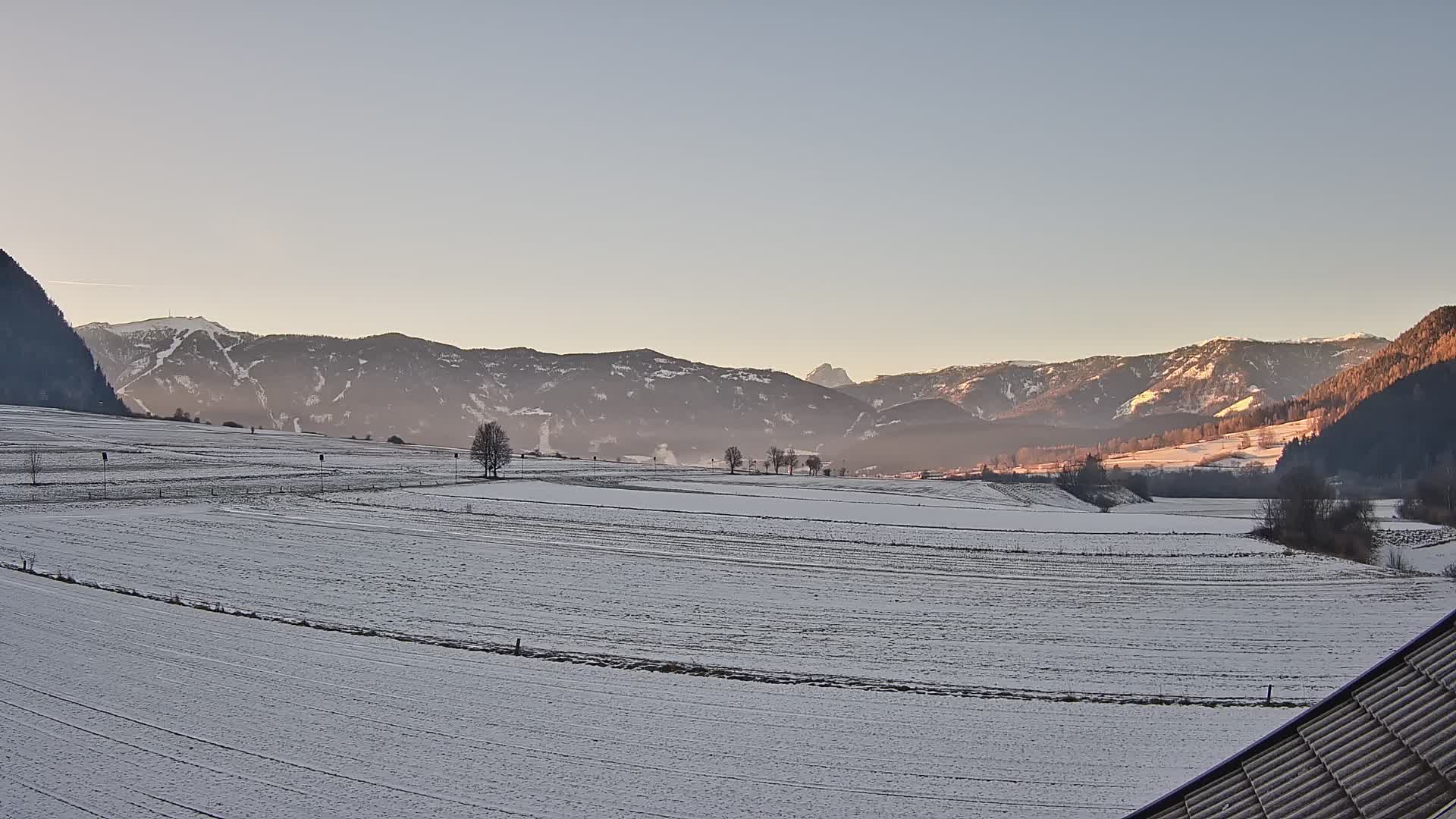 Gais | Blick vom Vintage Farm Winklerhof auf Kronplatz und Dolomiten