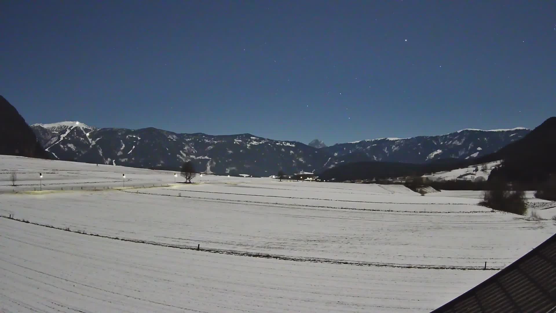 Gais | Blick vom Vintage Farm Winklerhof auf Kronplatz und Dolomiten