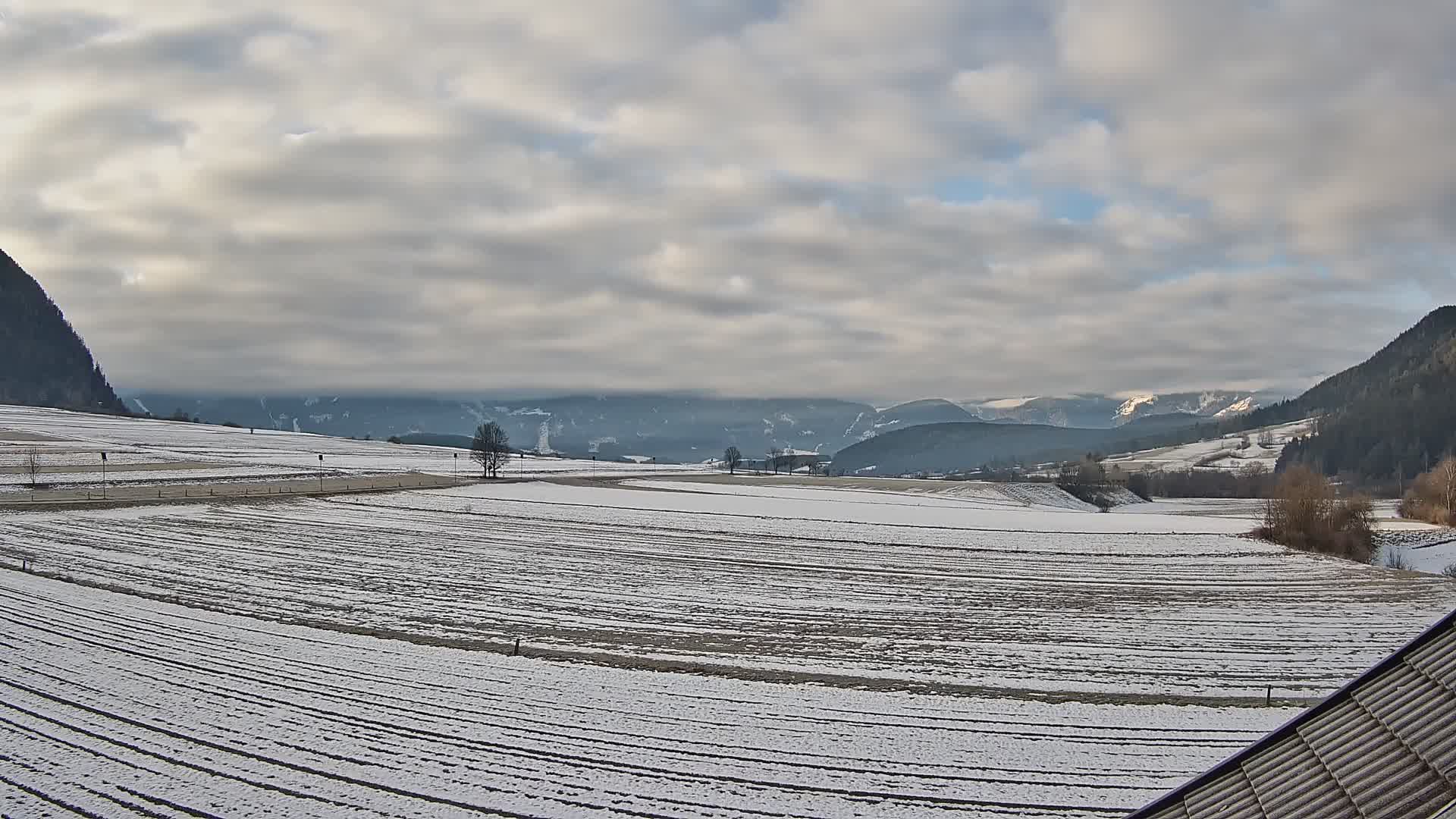 Gais | Vista desde la finca Winklerhof hacia Plan de Corones y los Dolomitas