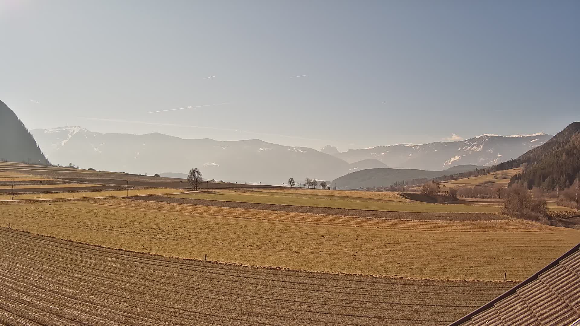 Gais | Blick vom Vintage Farm Winklerhof auf Kronplatz und Dolomiten