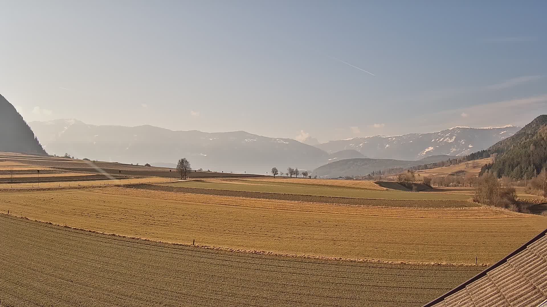 Gais | Vista desde la finca Winklerhof hacia Plan de Corones y los Dolomitas