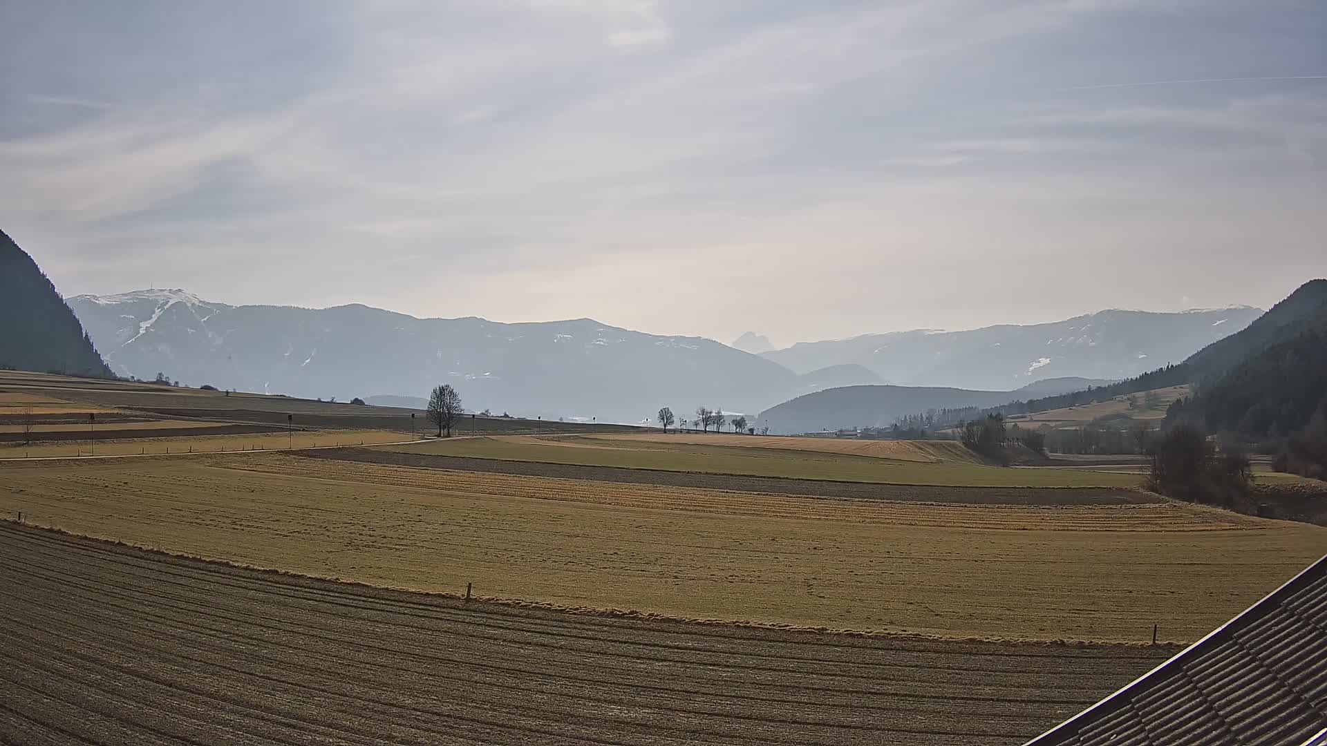 Gais | Pogled iz pansiona Winklerhof prema Kronplatzu i Dolomitim