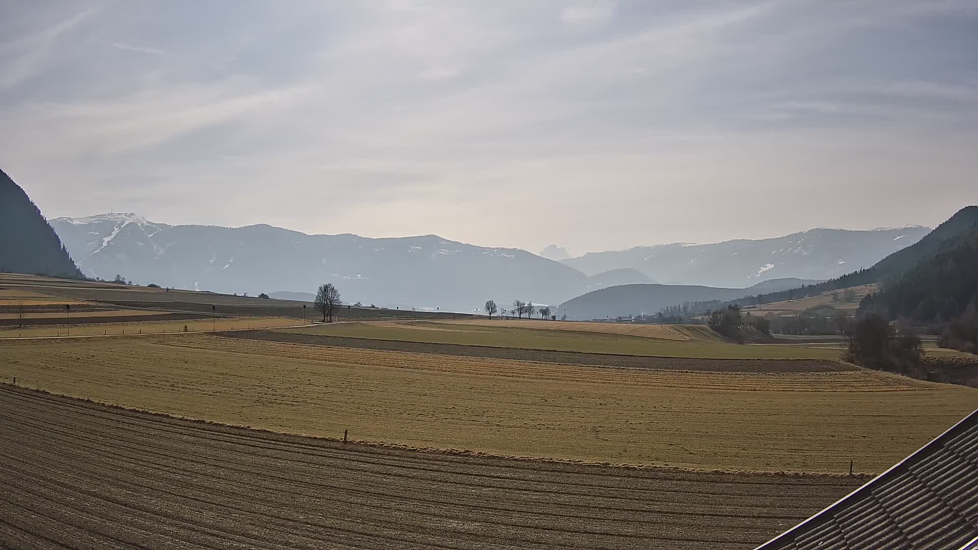 Gais | Blick vom Vintage Farm Winklerhof auf Kronplatz und Dolomiten