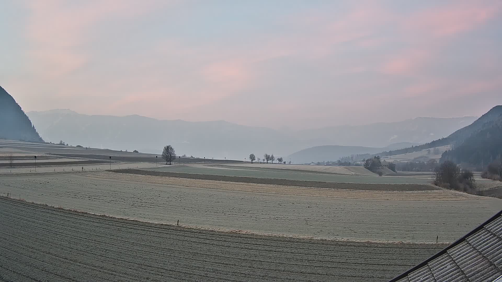 Gais | Vista desde la finca Winklerhof hacia Plan de Corones y los Dolomitas