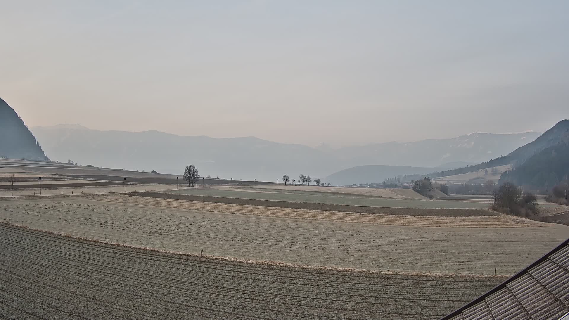 Gais | Vista desde la finca Winklerhof hacia Plan de Corones y los Dolomitas