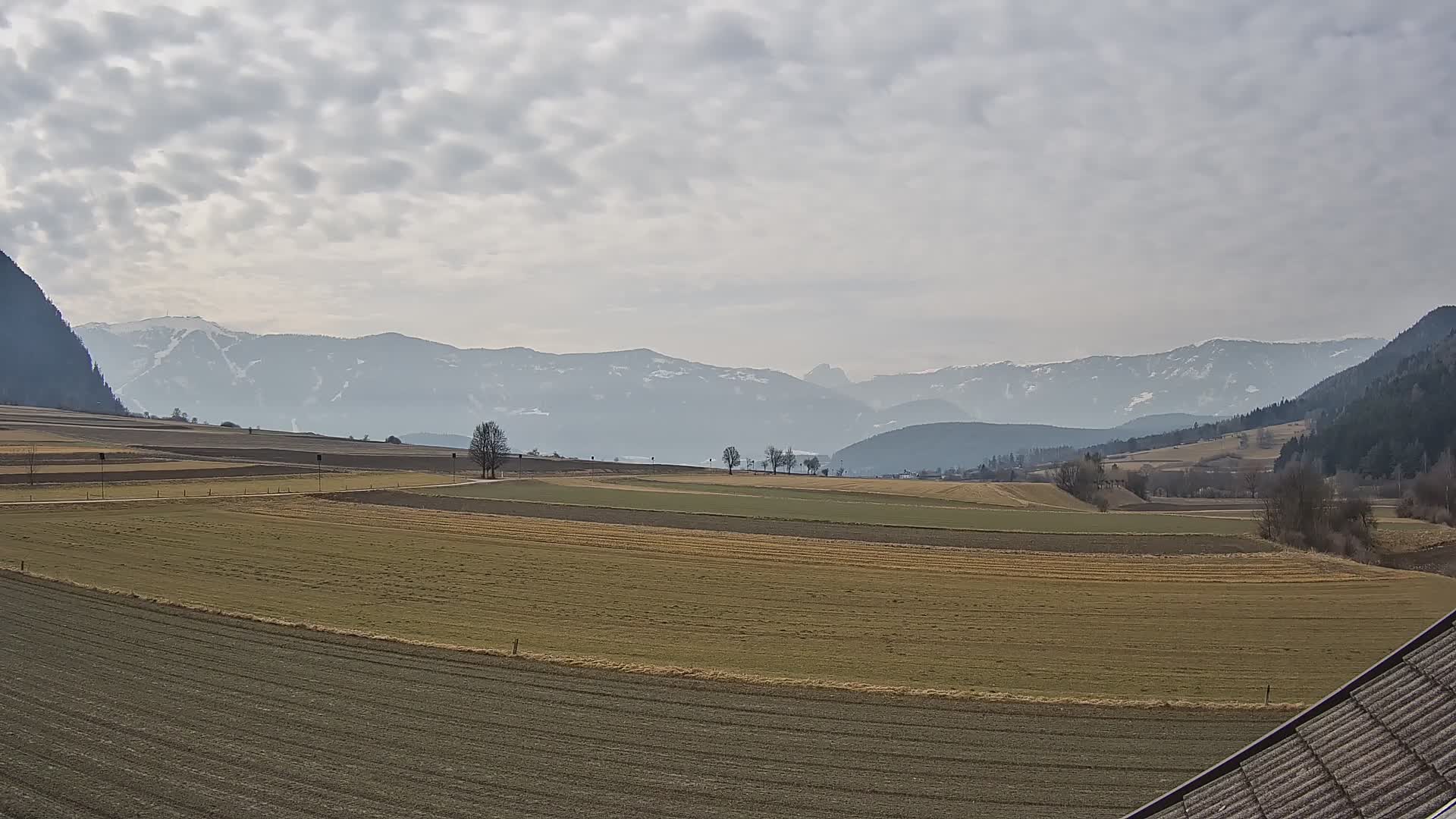 Gais | Pogled iz pansiona Winklerhof prema Kronplatzu i Dolomitim