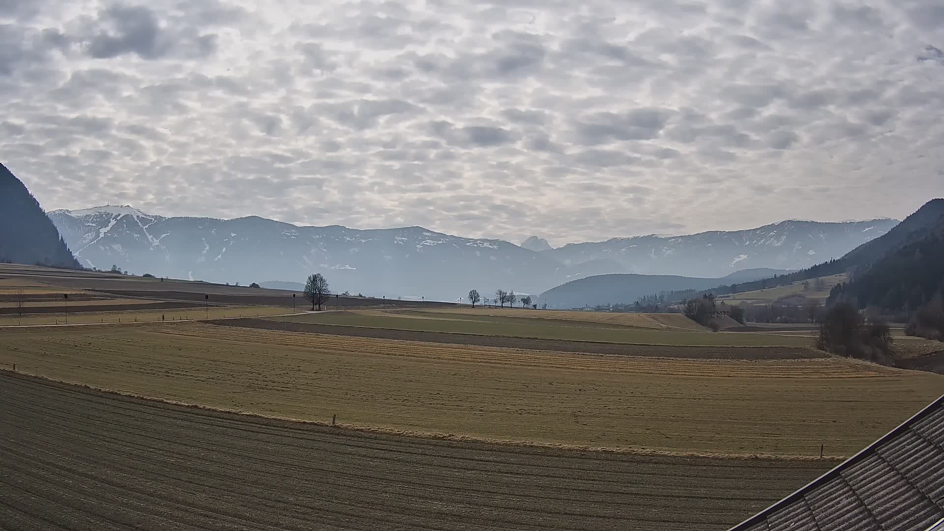 Gais | Vista desde la finca Winklerhof hacia Plan de Corones y los Dolomitas