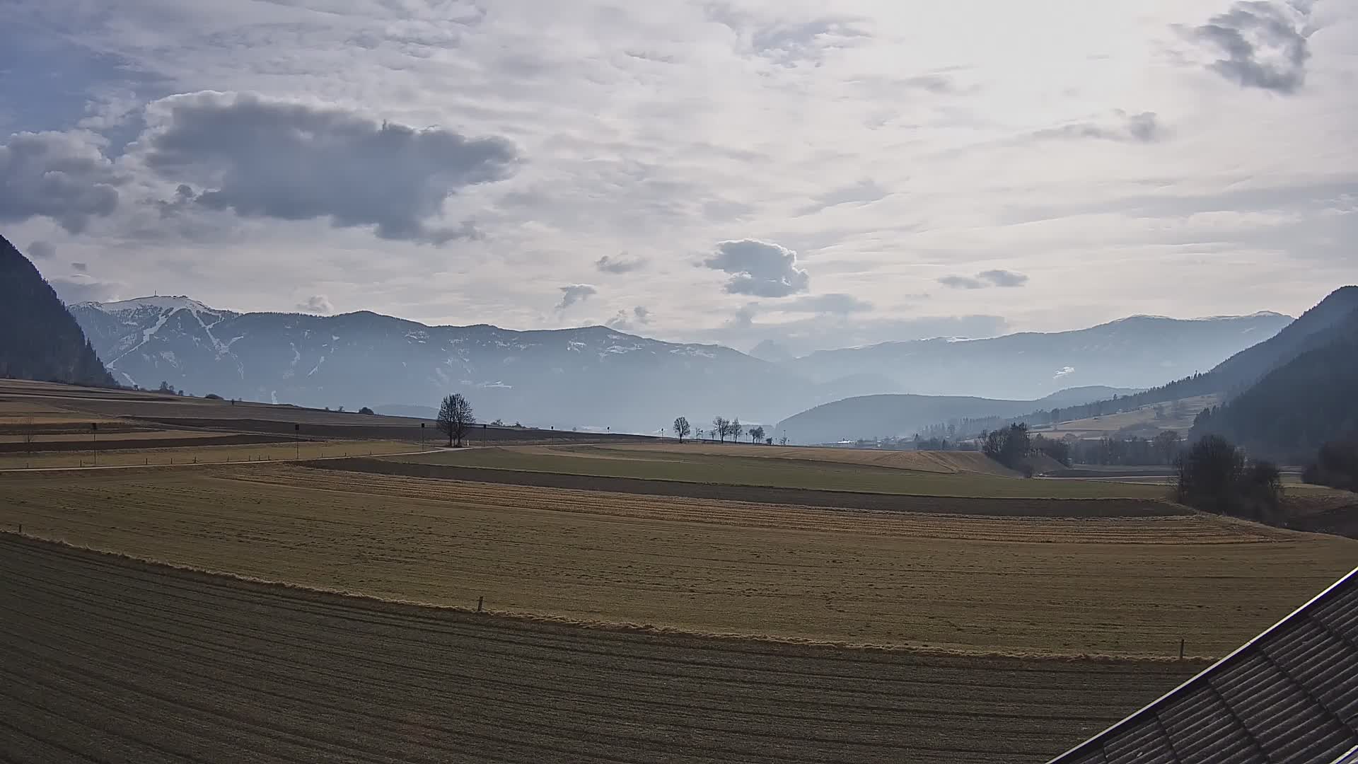 Gais | Pogled iz pansiona Winklerhof prema Kronplatzu i Dolomitim