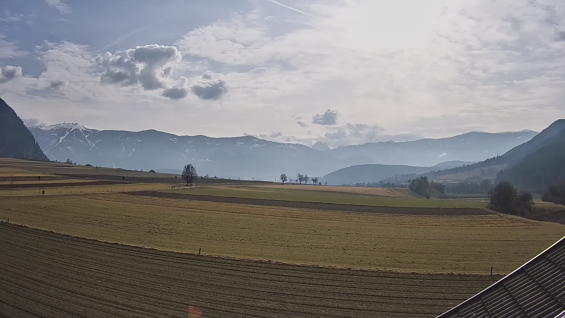 Gais | Pogled iz pansiona Winklerhof prema Kronplatzu i Dolomitim