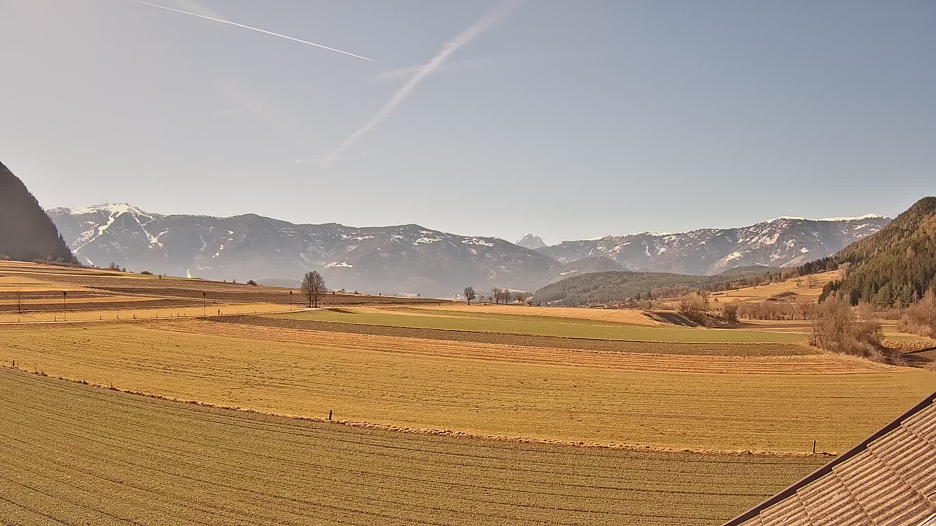 Gais | Blick vom Vintage Farm Winklerhof auf Kronplatz und Dolomiten