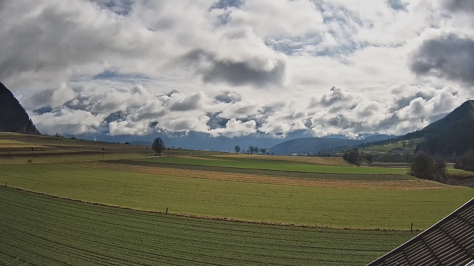 Gais | Vista desde la finca Winklerhof hacia Plan de Corones y los Dolomitas