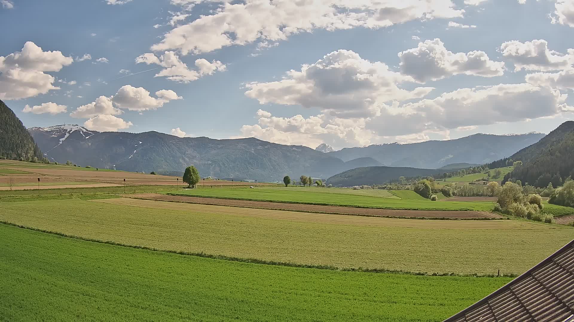 Gais | Pogled iz pansiona Winklerhof prema Kronplatzu i Dolomitim