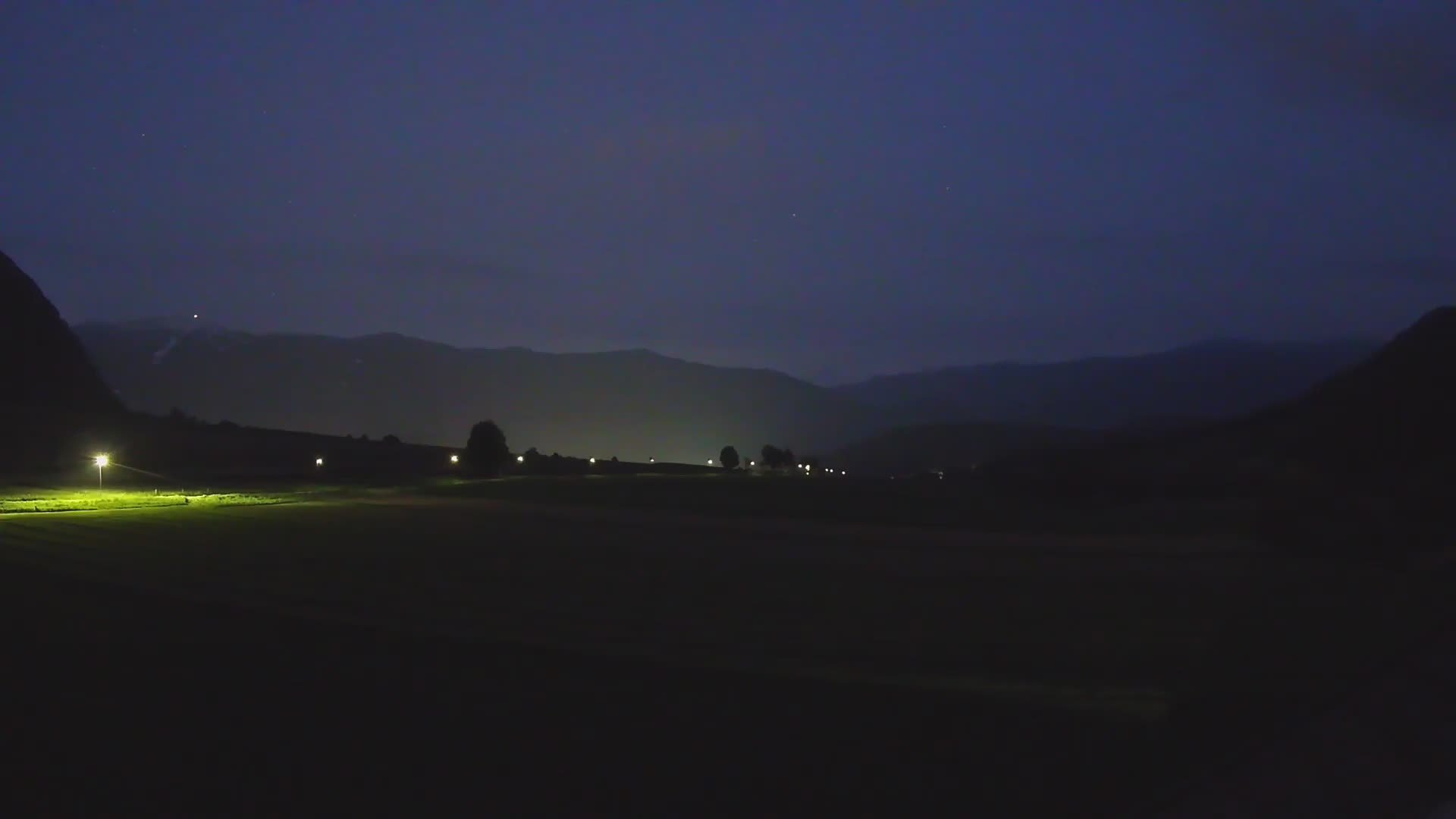 Gais | Vista dall’agriturismo Winklerhof verso Plan de Corones e le Dolomiti