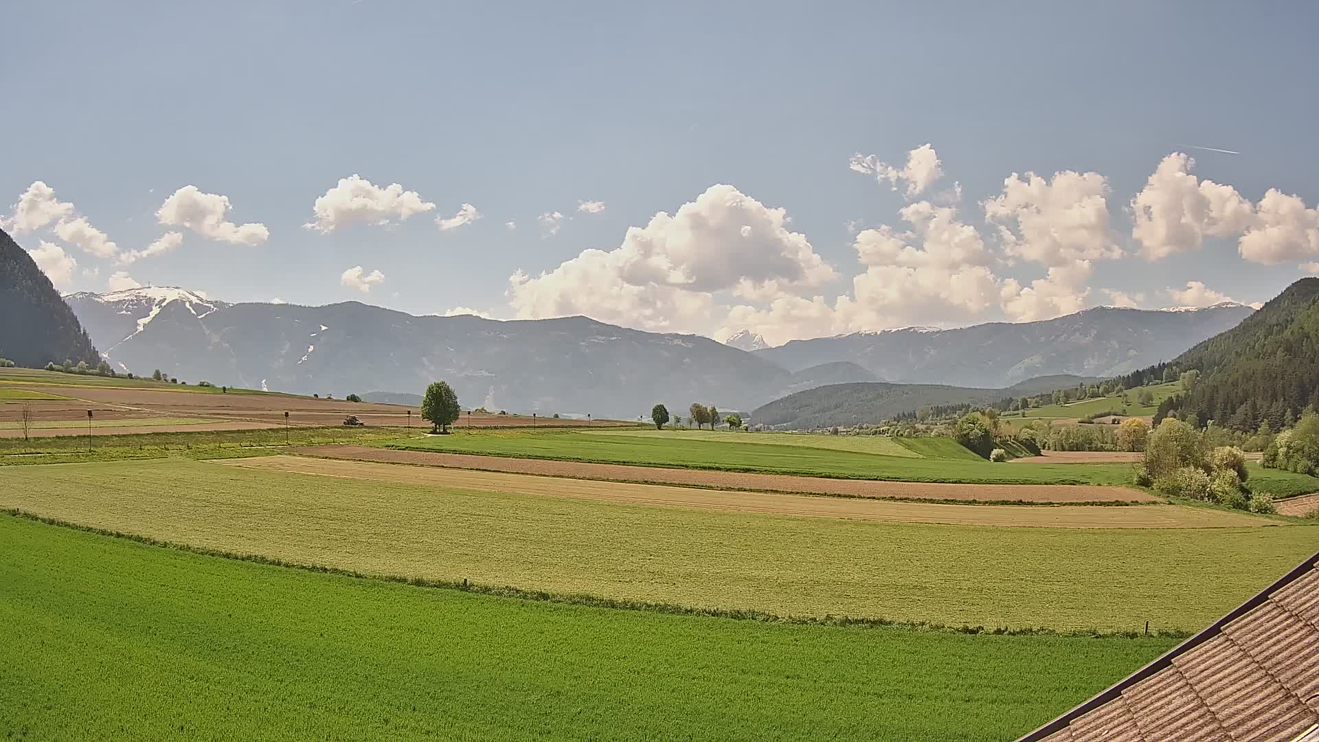 Gais | Blick vom Vintage Farm Winklerhof auf Kronplatz und Dolomiten
