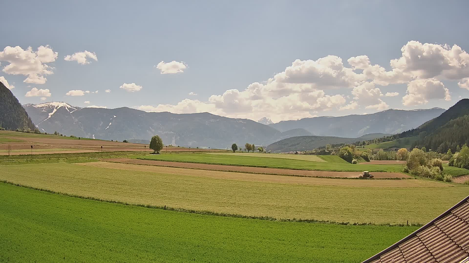 Gais | Blick vom Vintage Farm Winklerhof auf Kronplatz und Dolomiten